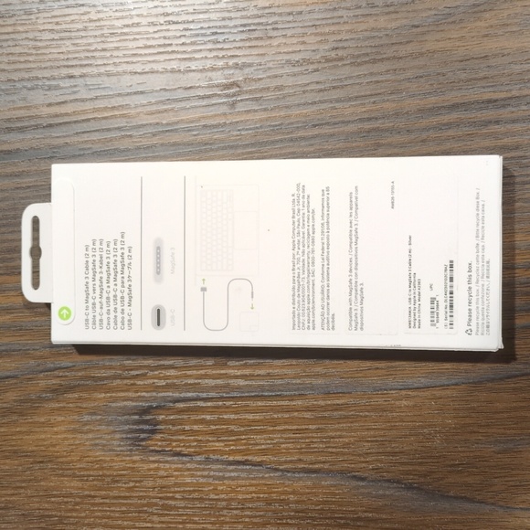 Apple USB-C to MagSafe 3 Cable (2m) - Silver - Picture 2 of 2